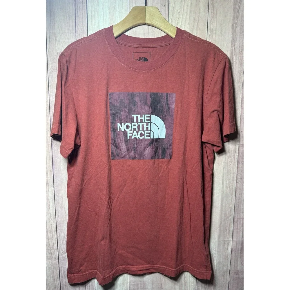 The North Face Never Stop Exploring Graphic Red T-Shirt Men's Small Dome
